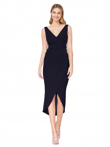 Azul marina oscuro Sirena Cuello en V Cuello Alto Crepé Elástico Corto Asimétrico Formales Vestidos de dama de honor / Vestidos de fiesta / Vestidos de cóctel Descuento