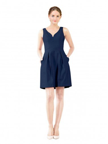 Azul marina oscuro línea A Cuello en V Satén Corto Vestidos de dama de honor / Vestidos de cóctel Descuento