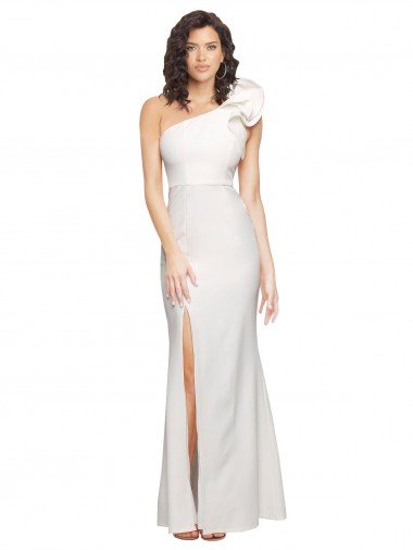 Marfil Cubierta Un Hombre Crepé Elástico Largo Formales Vestidos de dama de honor / Vestidos de fiesta Descuento