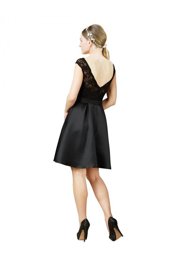 Negro línea A Ilusión Satén Encaje Corto Vestidos de dama de honor / Vestidos de cóctel Descuento