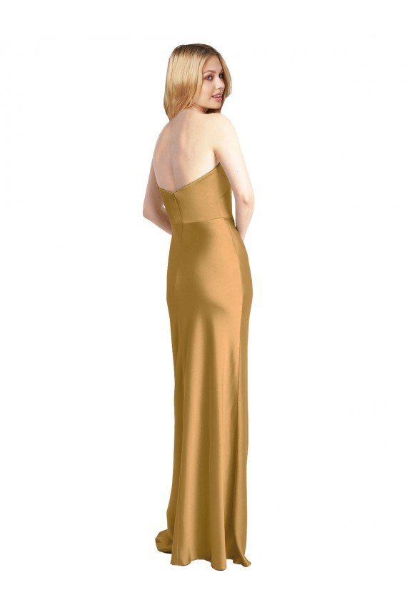 Oro línea A Sin tirantes Satén elástico Largo Formales Vestidos de dama de honor / Vestidos de fiesta Descuento