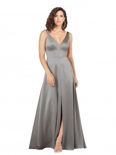 Pearl Grey línea A Cuello en V Satén sedoso Largo Formales Vestidos de dama de honor / Vestidos de fiesta Descuento