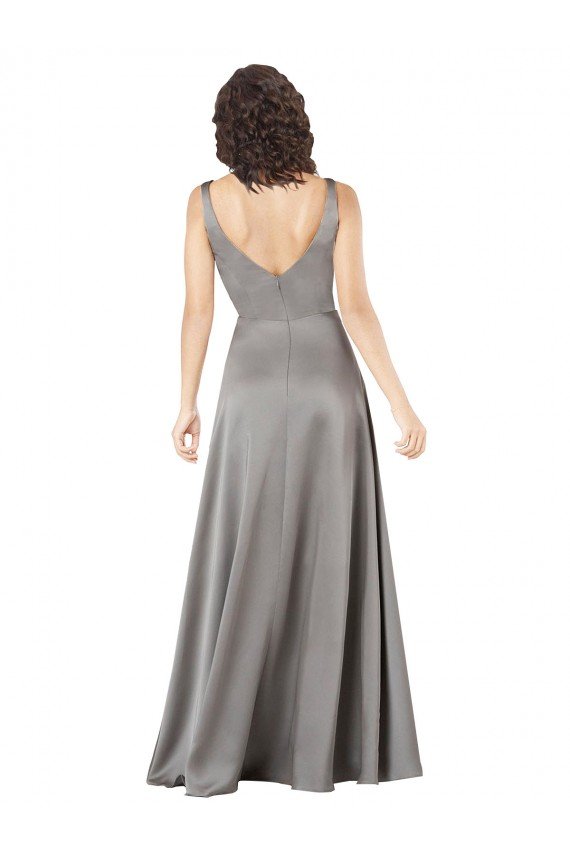 Pearl Grey línea A Cuello en V Satén sedoso Largo Formales Vestidos de dama de honor / Vestidos de fiesta Descuento