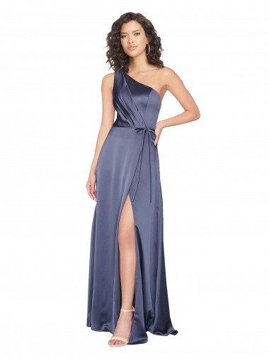 línea A Un Hombre Satén sedoso Largo Formales Vestidos de dama de honor / Vestidos de fiesta Descuento